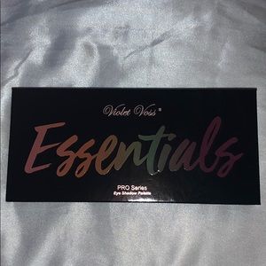 Violet Voss | Essentials Eyeshadow Palette